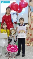 В детском саду "Улыбка" с. Юсьва прошел ежегодный конкурс творческих семей "Семья года". 