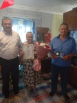 Семья Якимовых из Юсьвинского муниципального округа награждена медалью "За любовь и верность"