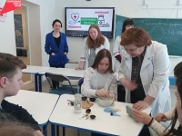 Будущие выпускники Юсьвинской средней общеобразовательной школы встретились с сотрудниками компании «Пермфармация»