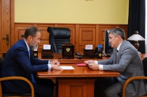 Губернатор Дмитрий Махонин обсудил социально-экономическое развитие Пермского края с полномочным представителем Президента РФ в ПФО Игорем Комаровым