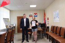 Молодая семья из Юсьвинского муниципального округа получила свидетельство о предоставлении социальной выплаты на приобретение жилья