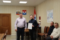 В честь Дня работников дорожного хозяйства и Дня работников пищевой промышленности, глава Юсьвинского муниципального округа Николай Георгиевич Никулин вручил награды