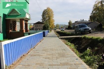 В с. Юсьва полностью завершен проект благоустройства пешеходной зоны в центре села