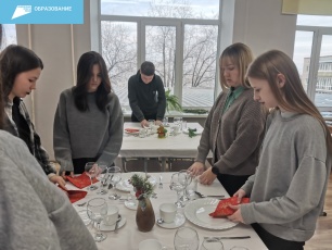 Для выпускников школ Юсьвинского муниципального округа проходят проходят уроки по профориентации